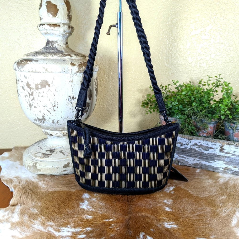 NWT Saraye Basket Weave Baskets Of Cambodia Shoulder Bag Purse